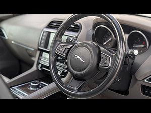 Jaguar F-PACE thumbnail