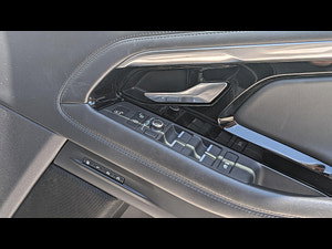 Land Rover Range Rover Evoque thumbnail