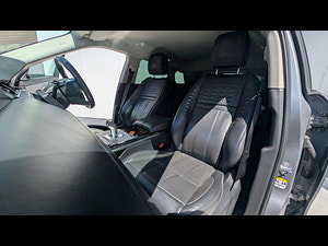 Land Rover Range Rover Evoque thumbnail