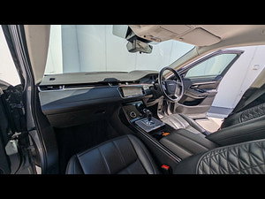 Land Rover Range Rover Evoque thumbnail