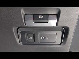 Land Rover Range Rover Evoque thumbnail