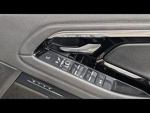Land Rover Range Rover Evoque thumbnail