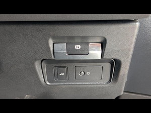 Land Rover Range Rover Evoque thumbnail