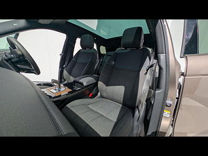 Land Rover Range Rover Evoque thumbnail