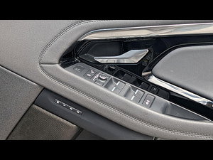 Land Rover Range Rover Evoque thumbnail