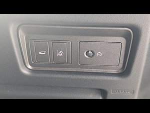 Land Rover Range Rover Evoque thumbnail
