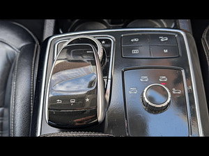 Mercedes-Benz GLE thumbnail