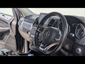 Mercedes-Benz GLE thumbnail