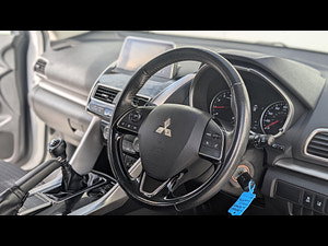 Mitsubishi Eclipse Cross thumbnail