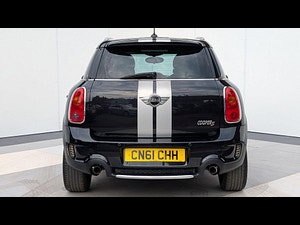 MINI Countryman thumbnail