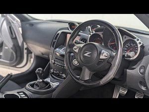 Nissan 370 Z thumbnail