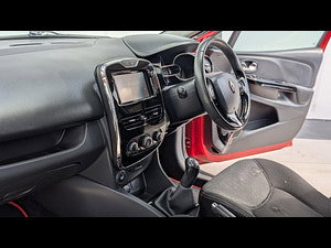 Renault Clio thumbnail