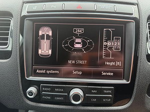 Volkswagen Touareg thumbnail