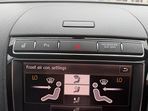 Volkswagen Touareg thumbnail