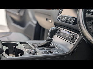 Volkswagen Touareg thumbnail