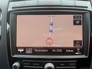 Volkswagen Touareg thumbnail