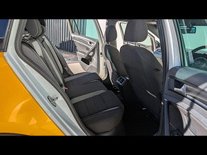 Volkswagen Golf thumbnail