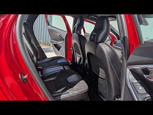 Volvo V40 thumbnail