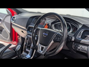 Volvo V40 thumbnail
