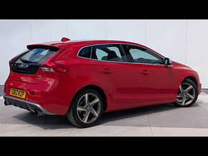 Volvo V40 thumbnail