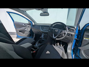 Vauxhall Grandland X thumbnail
