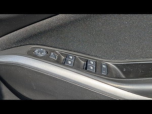 Vauxhall Grandland X thumbnail