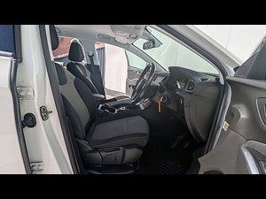 Vauxhall Grandland X thumbnail