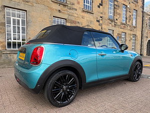 MINI Convertible thumbnail