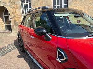 MINI Countryman thumbnail