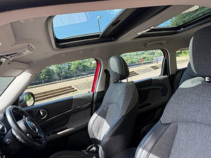 MINI Countryman thumbnail
