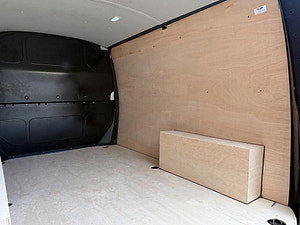 Volkswagen Transporter thumbnail