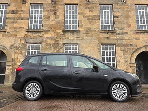 Vauxhall Zafira Tourer thumbnail