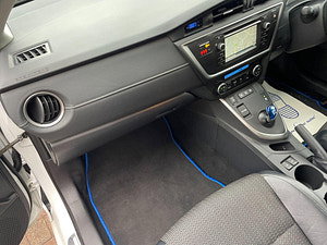 Toyota Auris thumbnail