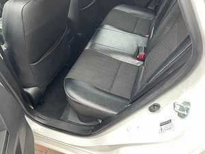 Toyota Auris thumbnail