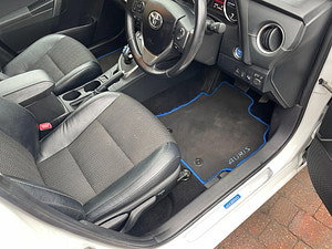 Toyota Auris thumbnail