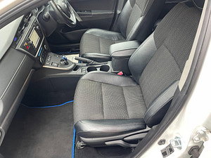Toyota Auris thumbnail