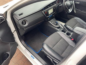 Toyota Auris thumbnail