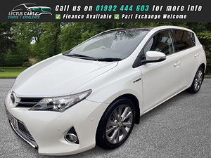 Toyota Auris thumbnail