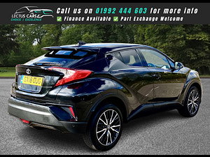 Toyota C-HR thumbnail