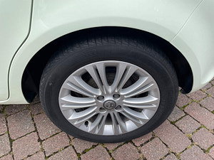 Vauxhall Corsa thumbnail