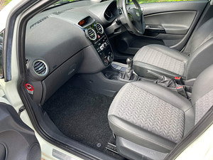 Vauxhall Corsa thumbnail