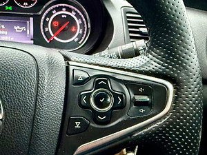 Vauxhall Insignia thumbnail