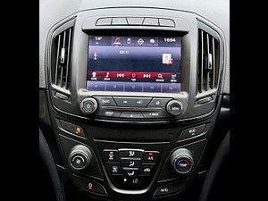 Vauxhall Insignia thumbnail