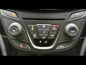 Vauxhall Insignia thumbnail