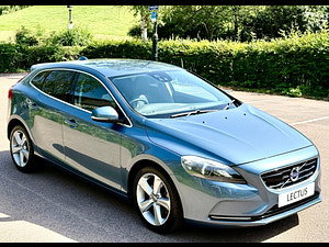 Volvo V40 thumbnail