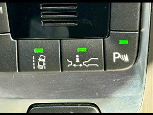 Volvo V40 thumbnail