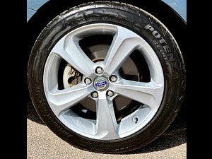 Volvo V40 thumbnail
