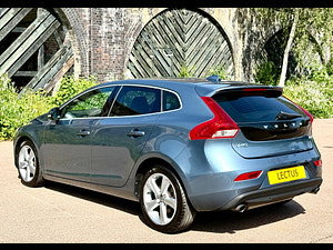 Volvo V40 thumbnail