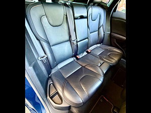 Volvo V40 thumbnail