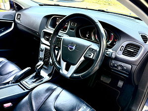 Volvo V40 thumbnail